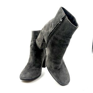 Vince: charcoal gray suede ankle boots!